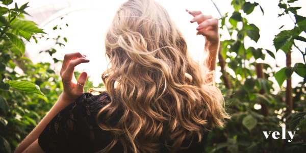 10 Bežných Mýtov O Vypadávaní Vlasov Odhalených